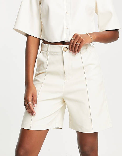 Urban Revivo tailored white shorts in off white