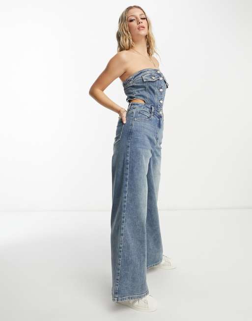 Urban Revivo – Trägerloser Denim-Jumpsuit in Blau mit Zierausschnitt