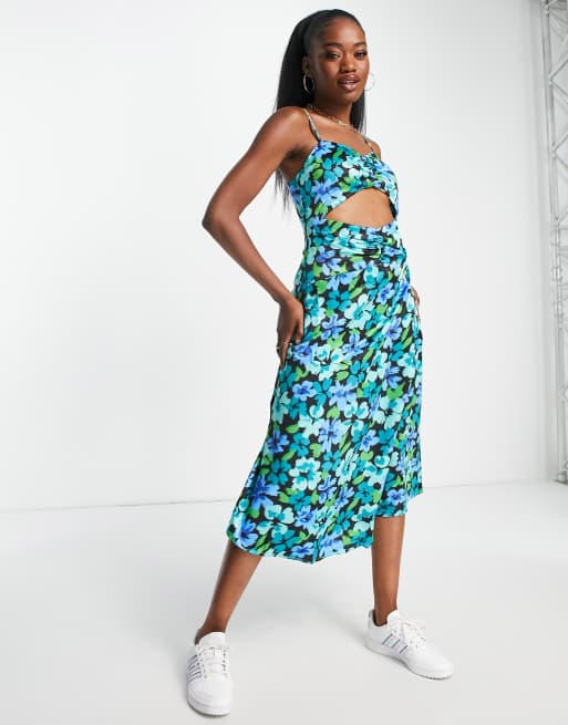 Urban Revivo - Vestito midi verde a fiori con spalline sottili