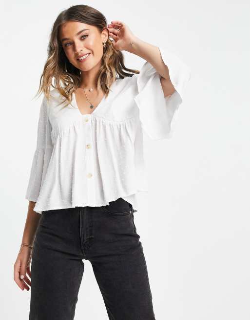 Urban Revivo volume sleeve top in white | ASOS