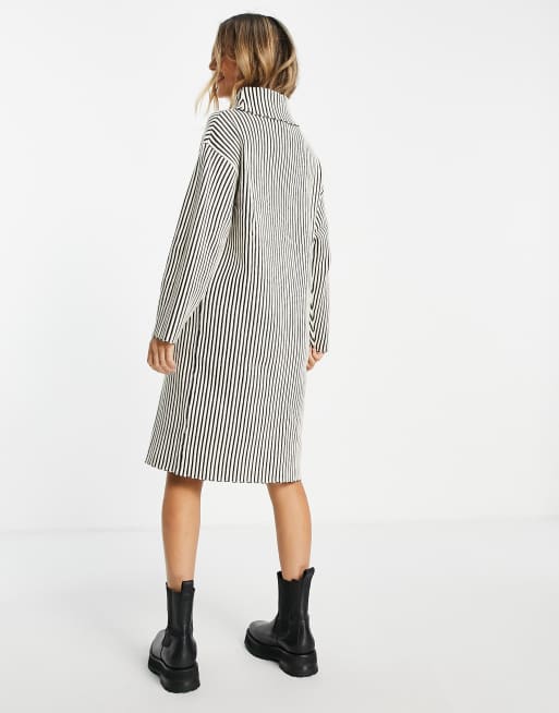 Urban Revivo – Weiß gestreiftes Midi-Strickkleid, 4 von 4