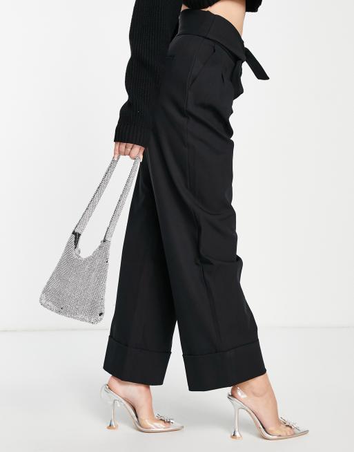 Urban Revivo wide leg trouser with belt in black