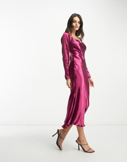 Urban Threads – Bordowa satynowa sukienka midi z drapowanym dekoltem