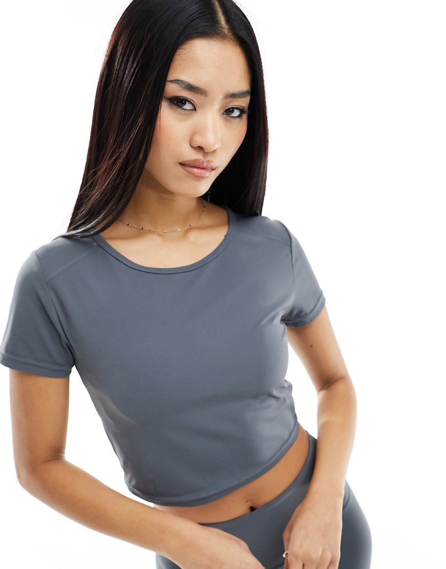 Urban Threads butter soft fitted short sleeve top in slate grey