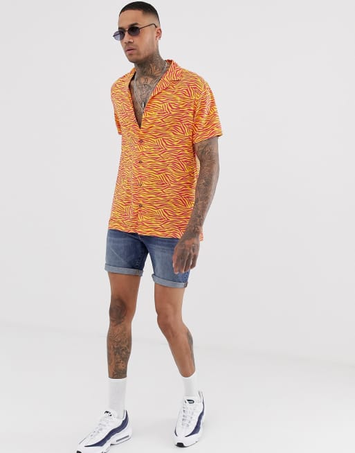Urban Threads - Camicia con rever animalier fluo, 4 di 4