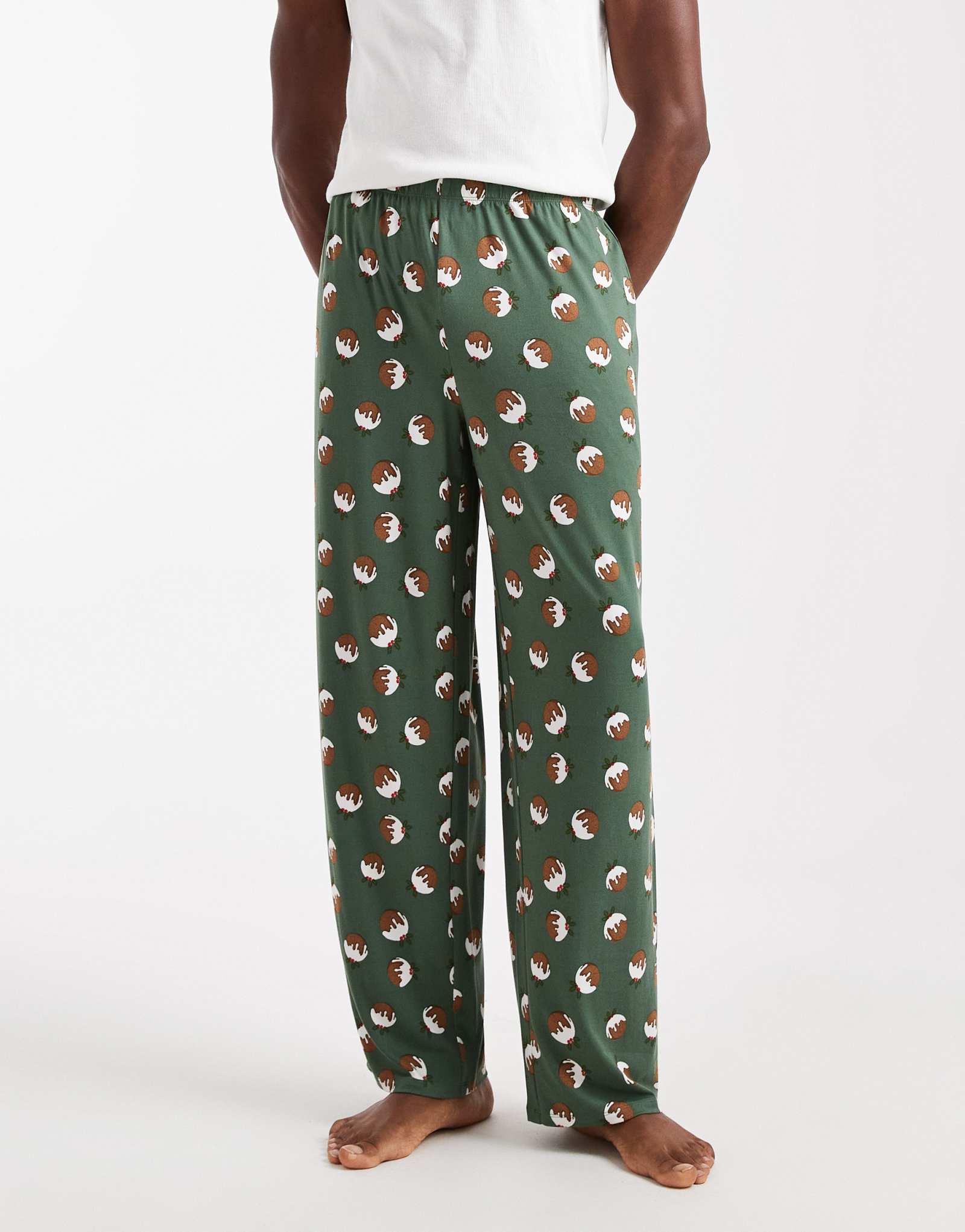 Пижамные штаны Urban Threads с рождественским пудингом зеленого цвета