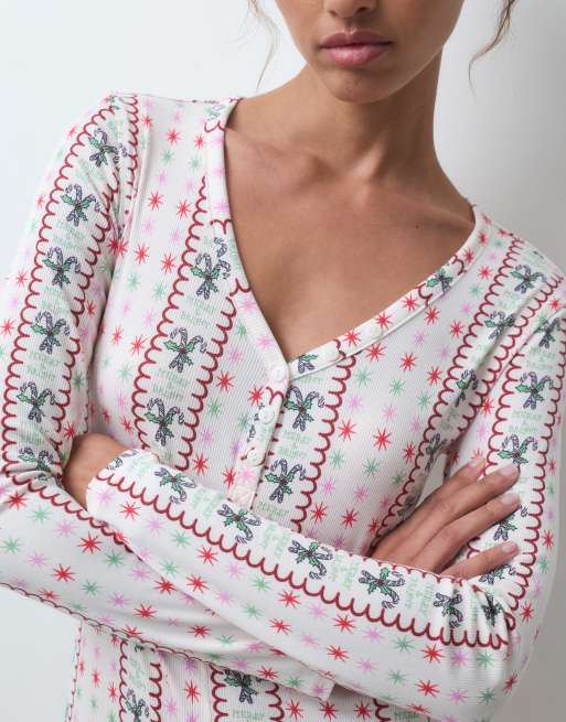 Urban Threads Christmas rib long sleeve romper in festive print, 4 of 5