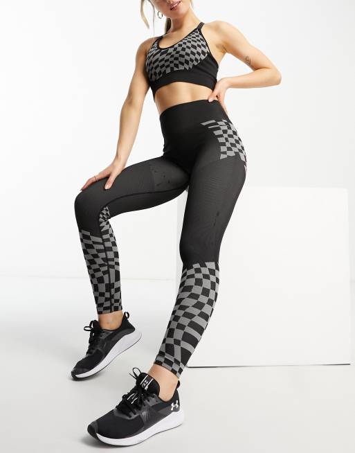 Urban Threads – Crop top i seamless design med brottarrygg och schackrutigt mönster, 4 av 4