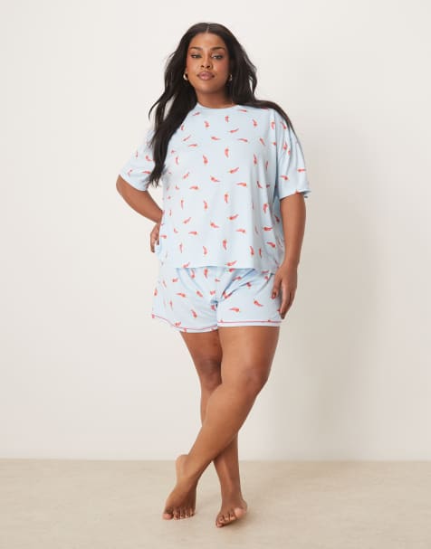 Urban Threads Curve – Chilimönstrad pyjamas i oversize med topp och shorts - view 1