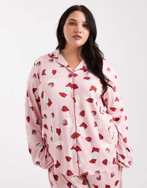 Urban Threads Curve dessert print pyjama set in pink - view 2