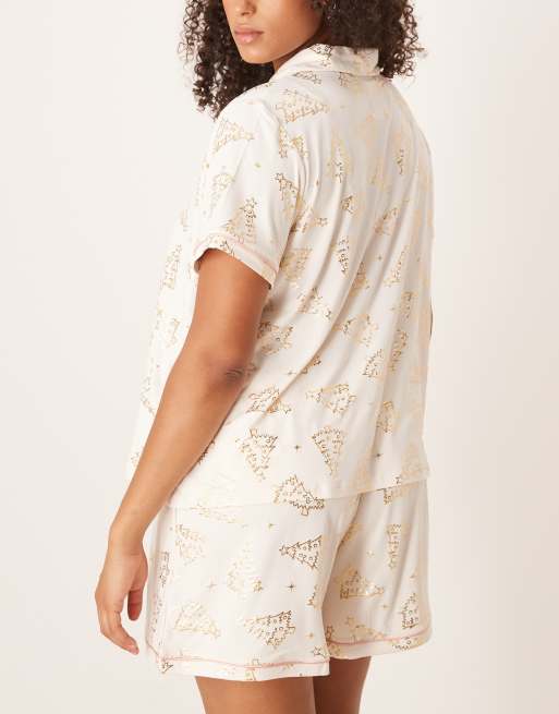 Urban Threads Curve – Oversize pyjamas i polyester med kortärmad skjorta och shorts med folierat julgransmönster, 4 av 4