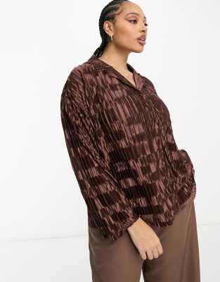 Urban Threads Curve - Plissierte Oversize-Hemdbluse aus Satin in Schokobraun, Kombiteil-Brown