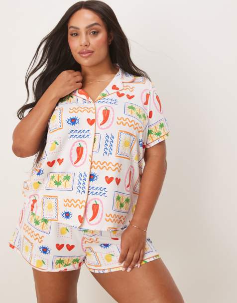 Urban Threads Curve – Pyjamas med kortärmad skjorta med platt krage och shorts med chilli- och palmmönster - view 1