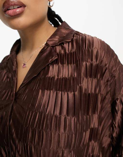Urban Threads Curve satin plisse oversized shirt in chocolate brown - part of a set, 3 of 4