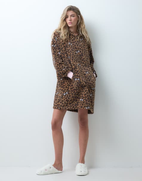 Urban Threads fleece super soft snuggle hoodie in leopard bow print - view 1