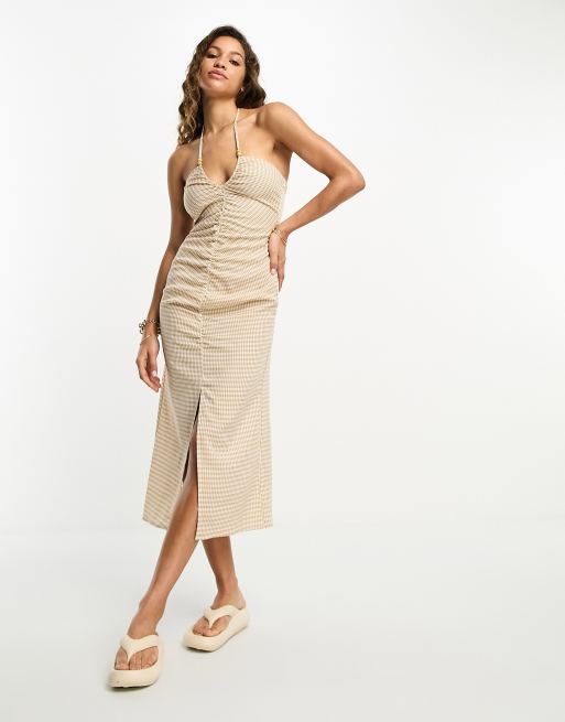 Urban Threads – Gerafftes Maxikleid in Beige mit Vichykaros