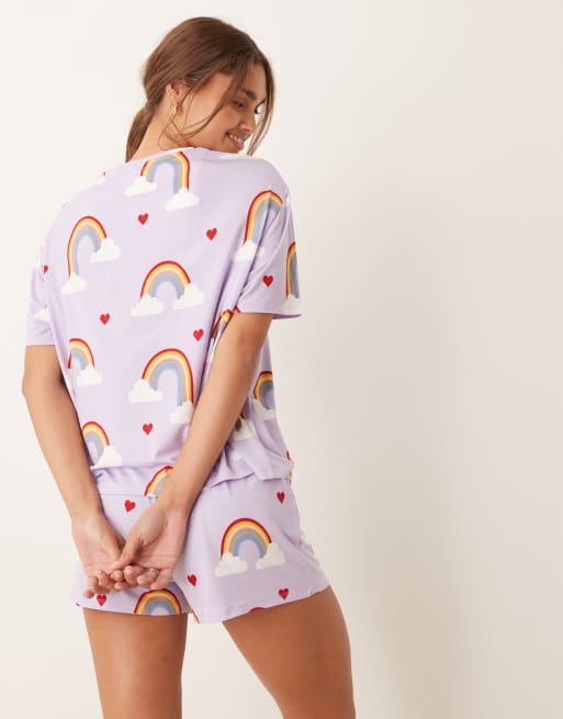 Urban Threads – Hjärt- och regnbågsmönstrad pyjamas med t-shirt och byxor , 4 av 4