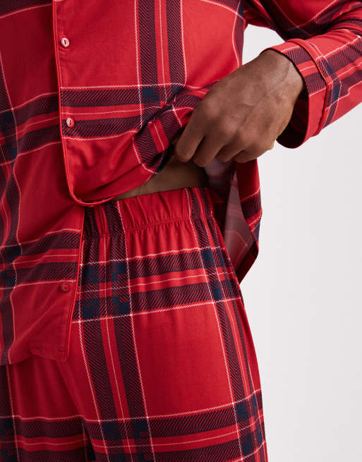Urban Threads – Jul – Röd, rutig pyjamas med byxor och långärmad skjorta med platt krage, 4 av 4