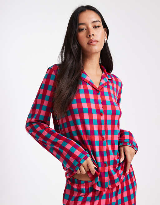 Urban Threads – Jul – Röd, rutig pyjamas med byxor och långärmad skjorta med platt krage, 4 av 4