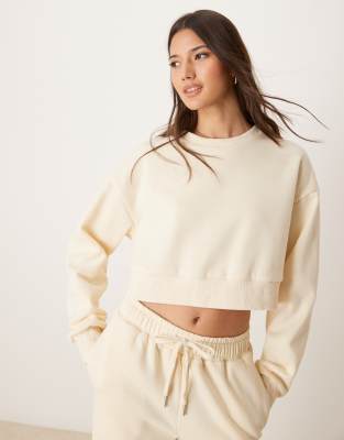 Urban Threads - Kurzes Lounge-Sweatshirt in Creme-Weiß