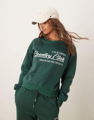 lounge sporty sweatshirt in forest green