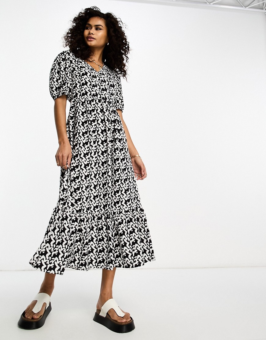 Urban Threads midaxi smock dress in abstract print-Black