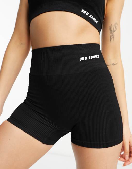 Urban Threads - Naadloze booty fitness-short in zwart