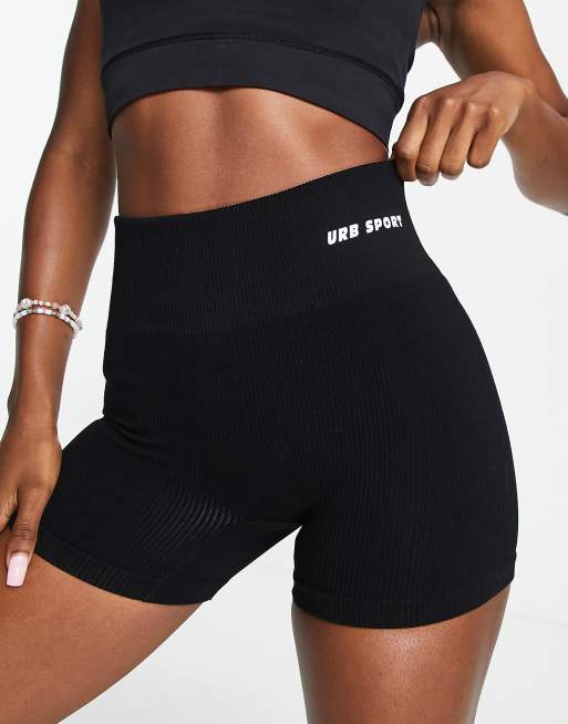 Urban Threads – Nahtlose, gerippte Booty-Sportshorts in Schwarz