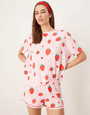 Urban Threads - Oversize-Pyjama mit Oberteil und Shorts mit Erdbeermuster-Bunt