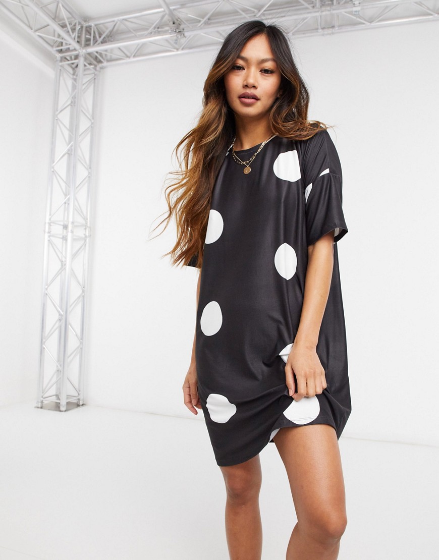 Urban Threads – Oversize-T-Shirt-Kleid mit übergroßem Punktemuster-Schwarz