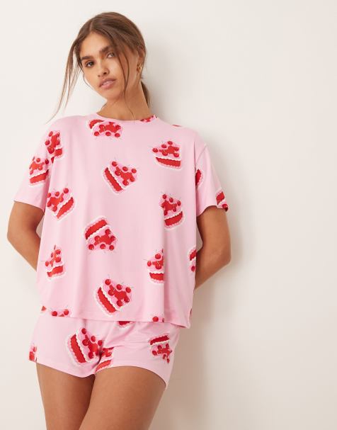 Urban Threads oversized t-shirt and short pyjama set in heart cake print  - view 1