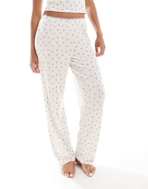 Urban Threads - Pantaloni del pigiama beige con stampa di fiocchi traforati, 2 di 4
