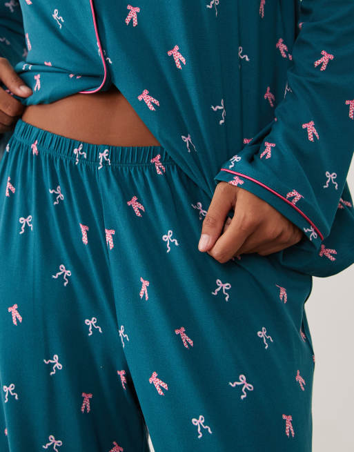Urban Threads Petite ensemble pyjama chemise à manches longues boutonnée et pantalon à imprimé nœuds bleu sarcelle, 3 de 4