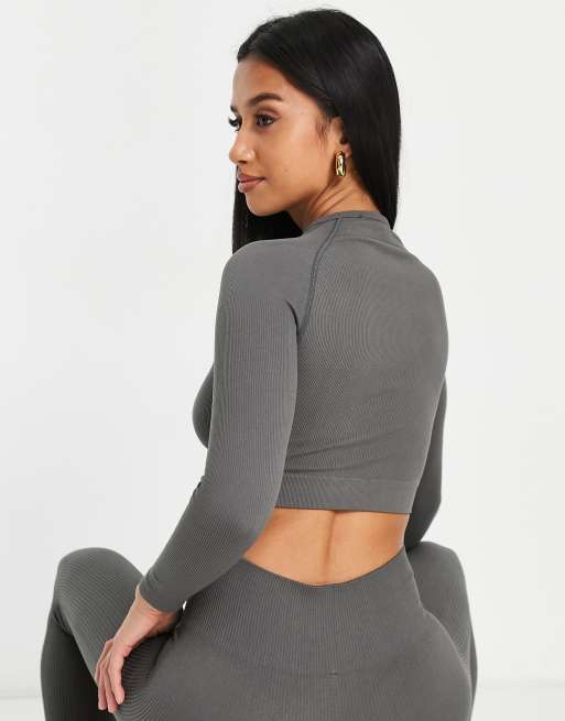 Urban Threads Petite - Koksgrå sømløs sports-croptop med lange ærmer, 4 af 4