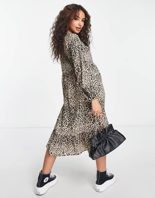 Urban Threads Petite – Warstwowa luźna sukienka midi w cętki, 2 z 4