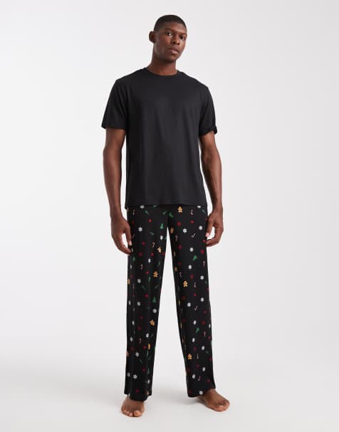 Urban Threads - Pigiama con stampa natalizia composto da T-shirt e pantaloni - view 1