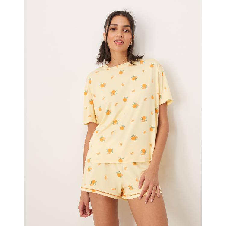 Urban Threads Pigiama oversize con stampa di frutta composto da