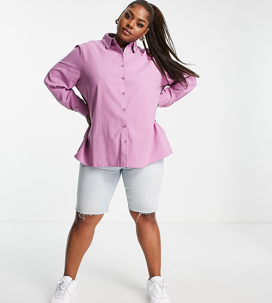 Plus-size shirt by Urban Threads Lilac is your colour Spread collar Button placket Long sleeves Oversized fit