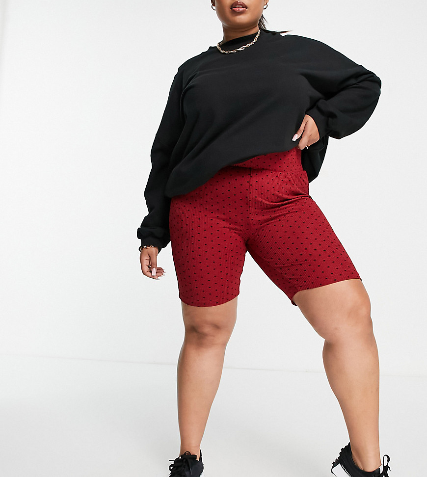 Plus-size shorts by Urban Threads Take the short cut All-over polka-dot print High rise Elasticated waist Bodycon fit