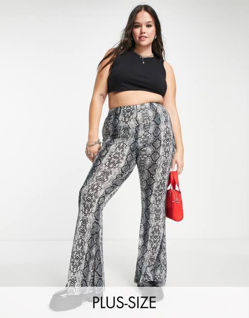 Urban Threads Plus – Schlaghose mit Schlangenmuster
