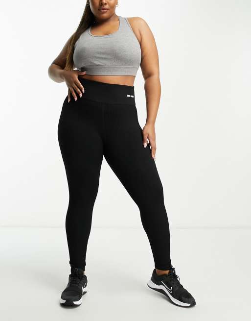 https://images.asos-media.com/products/urban-threads-plus-seamless-gym-leggings-in-black/203891035-2?$n_640w$&wid=513&fit=constrain