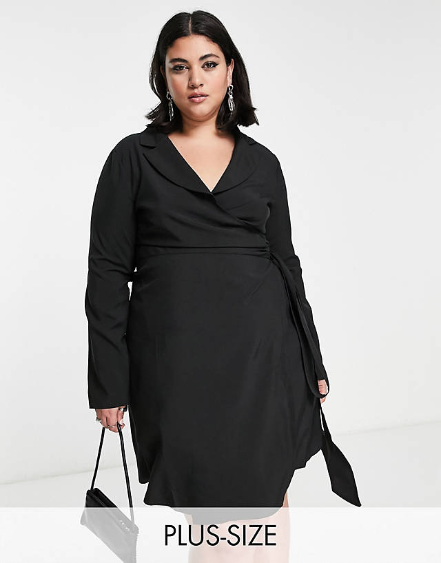 Urban Threads Curve -  Urban Threads Plus wrap front mini dress in black