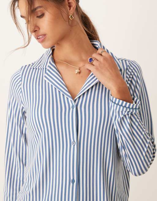 Urban Threads - Pyjama à rayures avec chemise à manches longues et col à revers et pantalon - Bleu, 2 de 4