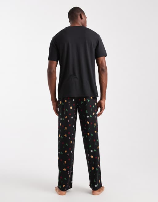 Urban Threads - Pyjamaset van T-shirt en broek met kerstmisprint, 4 van 4