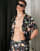 Thumbnail 1 van 4