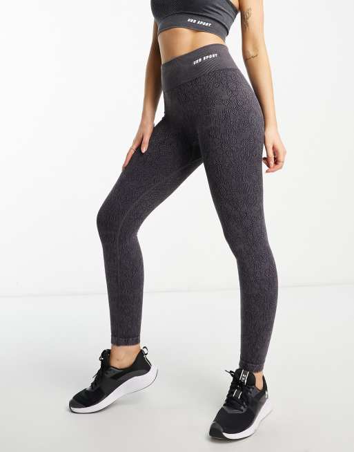 Urban Threads Petite seamless gym leggings in purple, ASOS en 2024