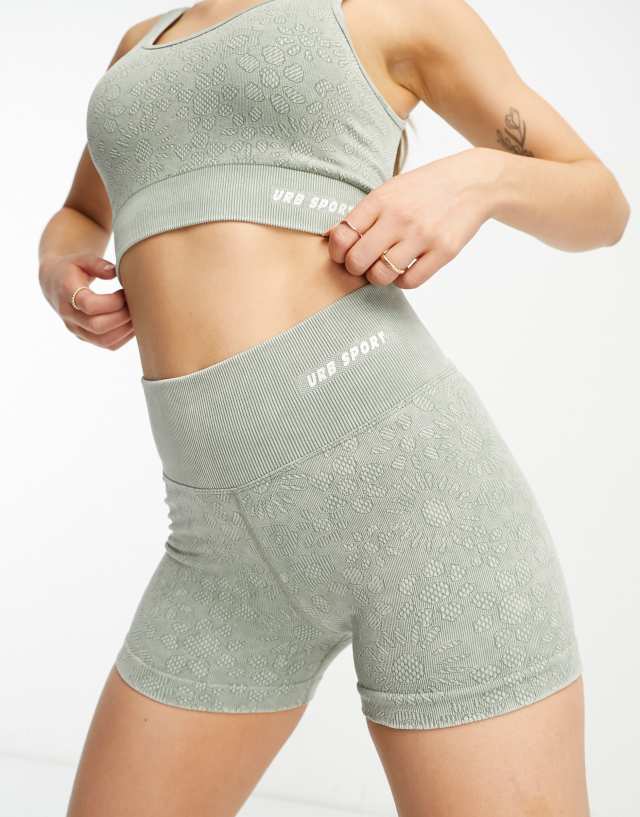 Urban Threads - seamless floral jacquard legging shorts in sage green