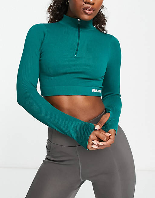 Urban Threads seamless high neck long sleeve sports crop top with
