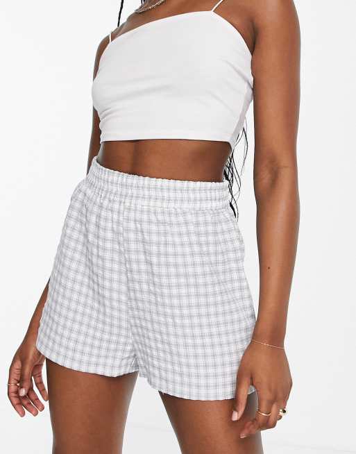 Urban Threads - Short met gingham ruit in grijs, deel van co-ord set