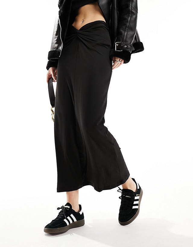 Urban Threads - slinky maxi skirt with ruched front in black